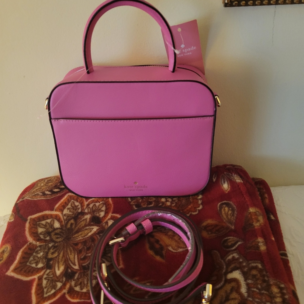 Kate Spade Maddy Top Handle Camera Bag in Bright Peony. With crossbody strap.NWT - Picture 4 of 7